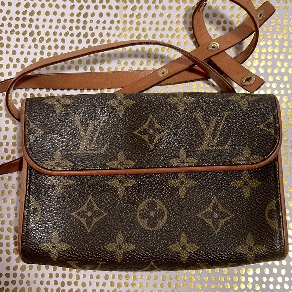 Louis Vuitton Signature Monogram Florentine Pochette Beltbag - Black and Brown